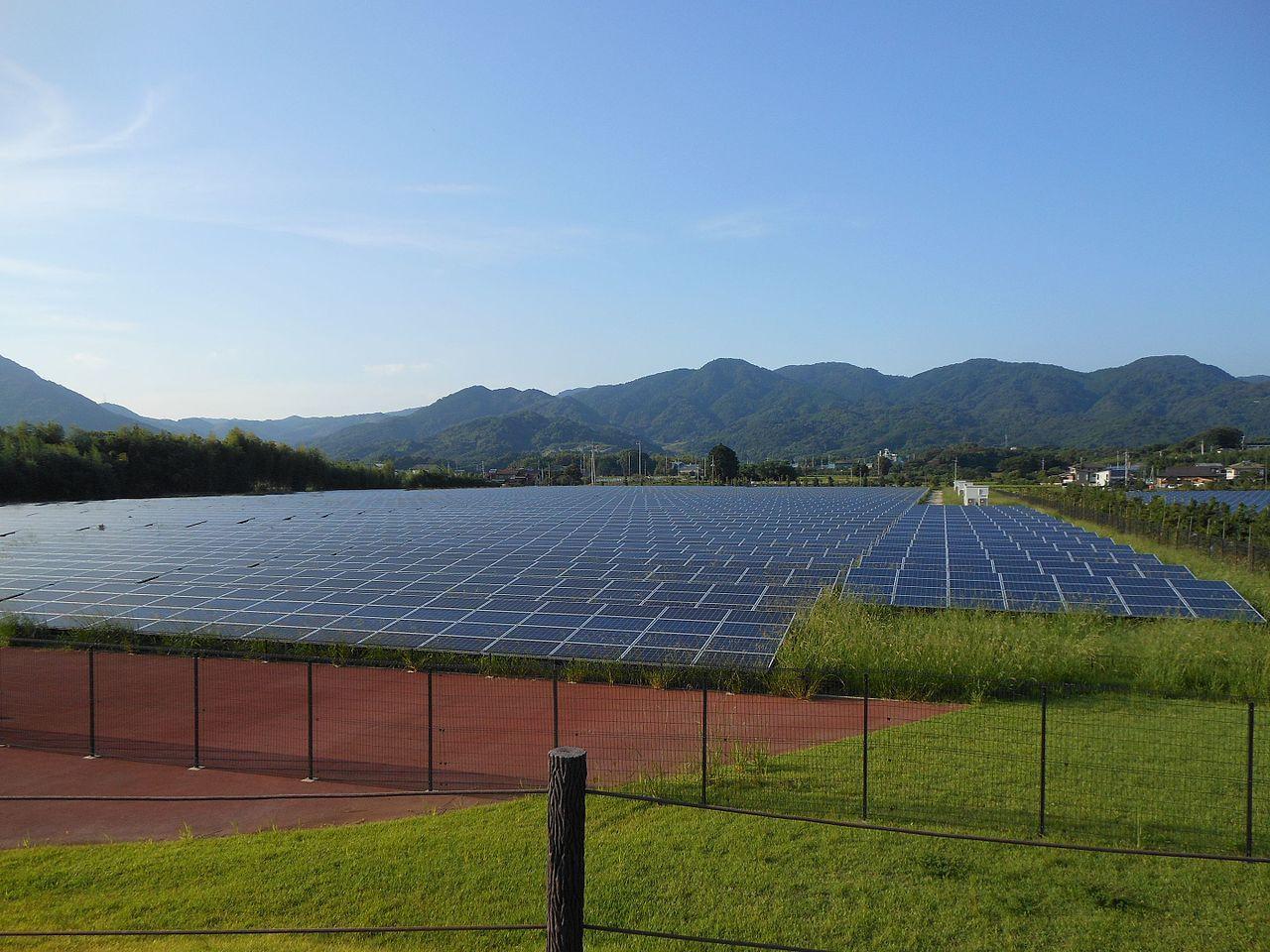 図） 吉野ヶ里メガソーラー発電所　賀県神埼市