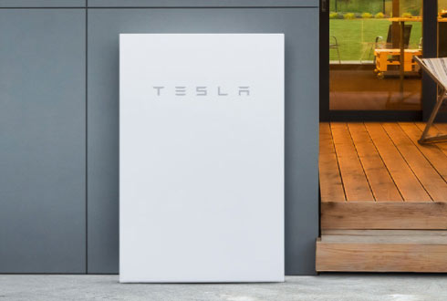 写真）テスラ家庭用蓄電池「Powerwall」